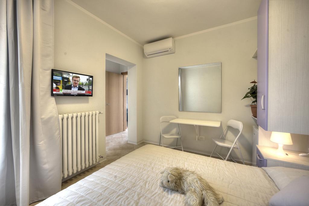 B&B Villa Flora Peschiera del Garda Zimmer foto